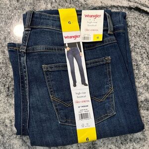 Wrangler High-Rise Bootcut Jeans - Dark Blue (Size 6) new with tags